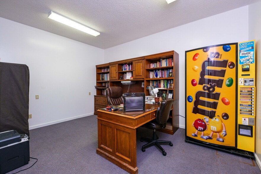 More Photos Of 5700 Edinburg Gap Rd, Fort Valley Religious Facility For Sale