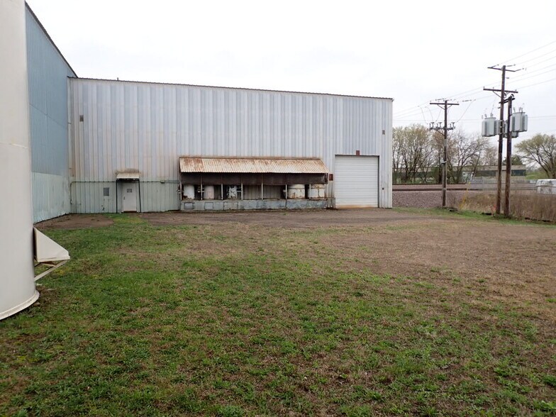More Photos Of 6310-6330 Industrial Dr, Eden Prairie Manufacturing For Sale
