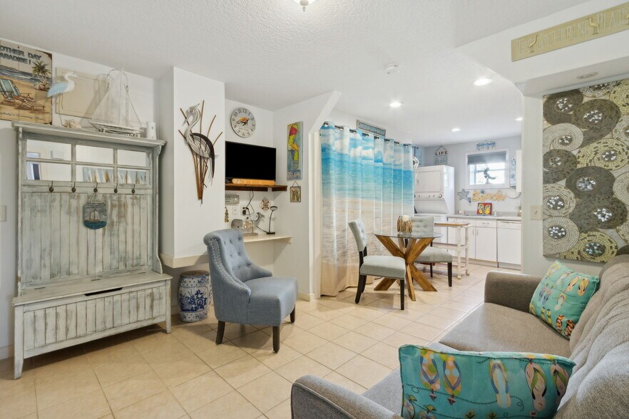 More Photos Of 627 N Fletcher Ave, Fernandina Beach Multifamily For Sale