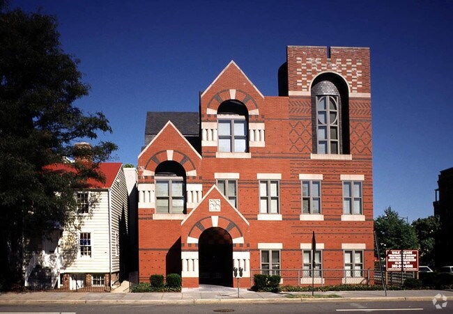 More Photos Of 518 C St NE, Washington Office For Sale