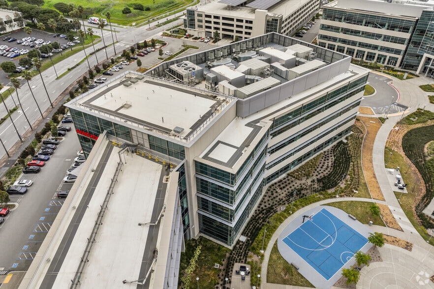 More Photos Of 1400 Sierra Point Pky, Brisbane Research And Development For Lease