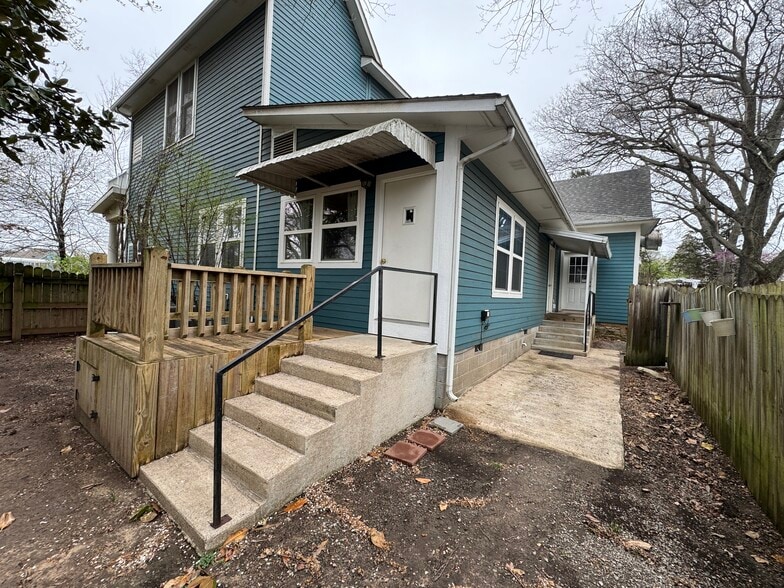 More Photos Of 224 W Chickasaw St, Tahlequah Hospitality For Sale