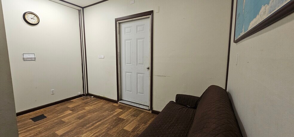 More Photos Of 100 W Pleasant, Cincinnati General Retail For Sale