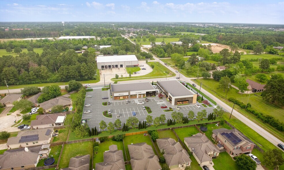 More Photos Of 12707 Theis Ln, Tomball Storefront For Lease