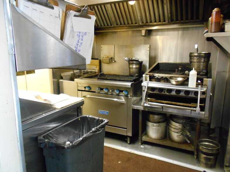 More Photos Of 2236 Lake Tahoe Blvd, South Lake Tahoe Bar For Sale