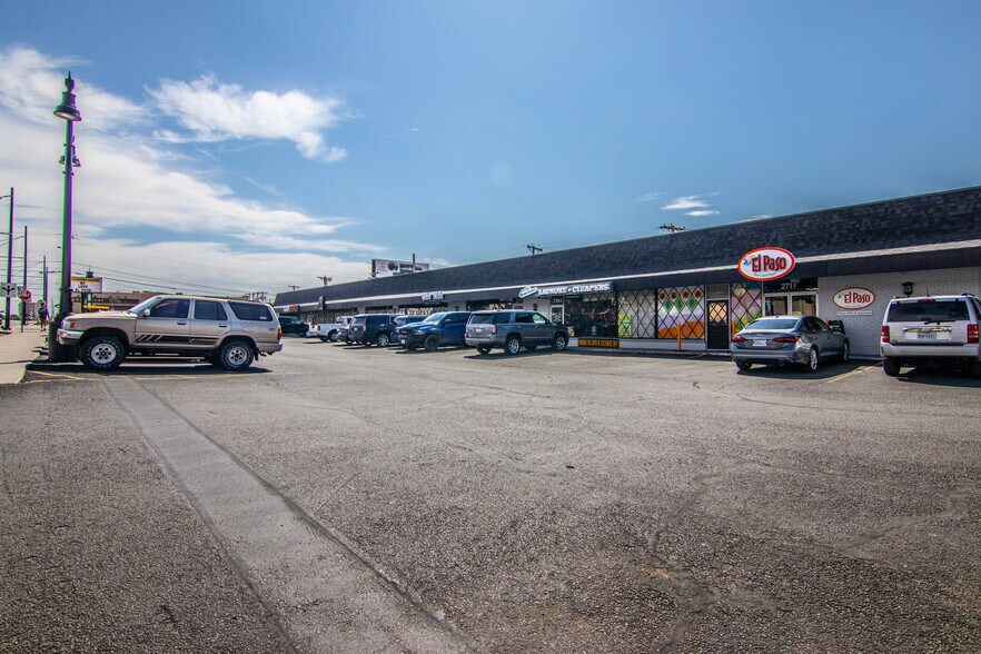 More Photos Of 2701-2727 N Stanton St, El Paso Storefront For Sale