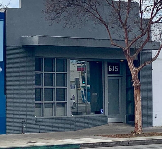 Primary Photo Of 615 S Victory Blvd, Burbank Office For Sale