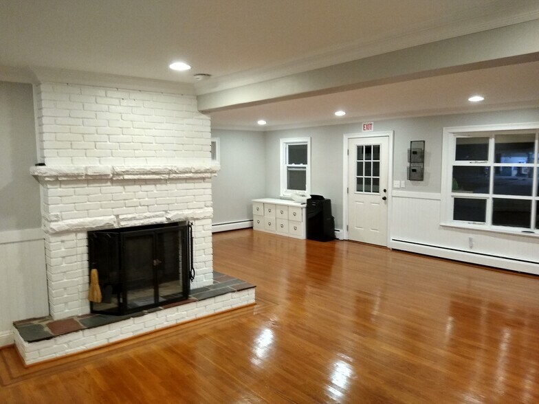 More Photos Of 2025 Rt-71, Spring Lake Office For Lease