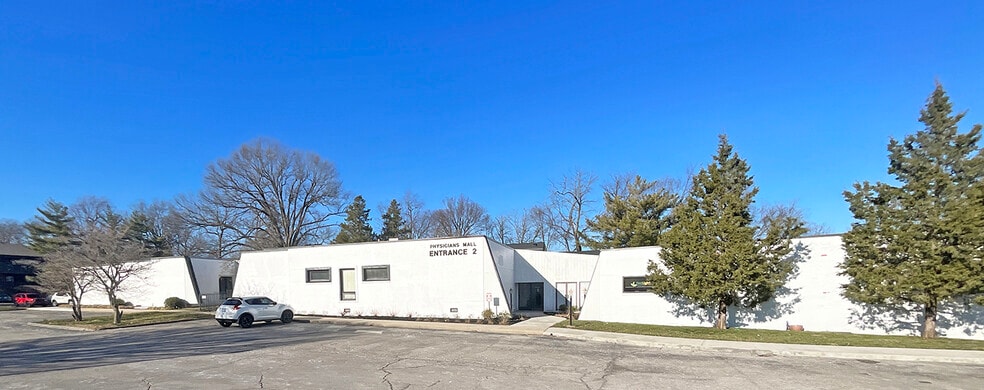 More Photos Of 715 Shaker Dr, Lexington Medical For Sale