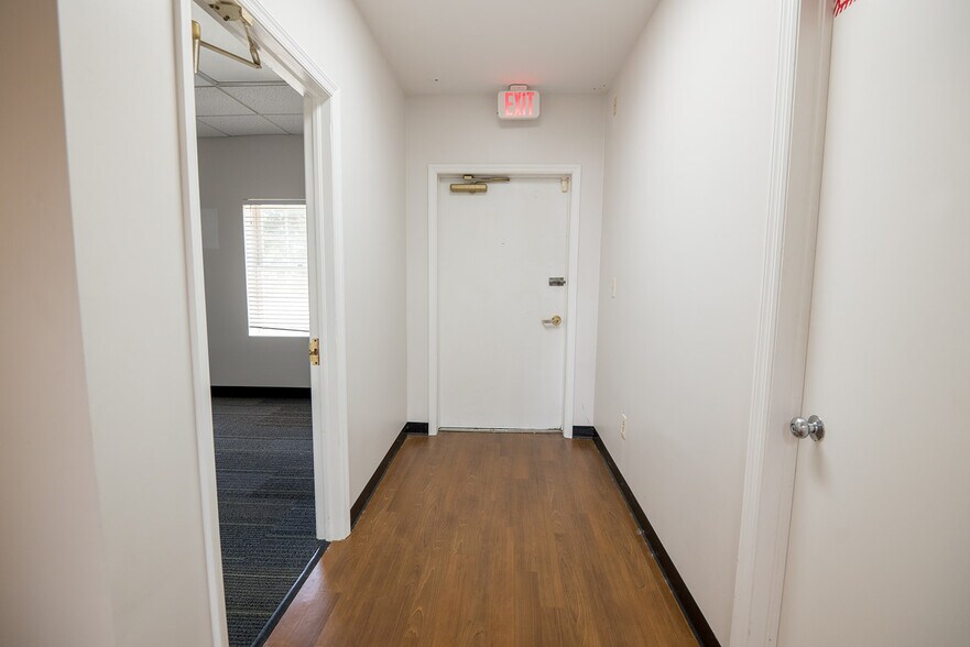 More Photos Of 300 W Main St, Lake Butler Storefront Retail Office For Sale