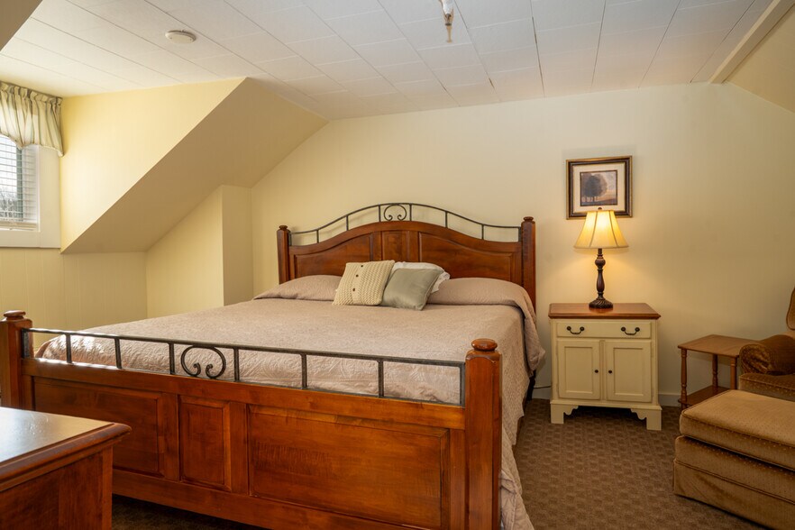 More Photos Of 2759 Vt Rt 11, Peru Hotel For Sale