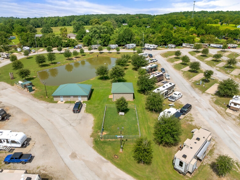 More Photos Of 10855 US Highway 69 N, Tyler Trailer Camper Park For Sale