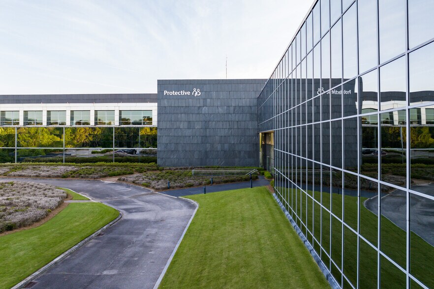 More Photos Of 2801 Us-280, Birmingham Office For Lease