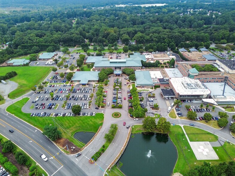 More Photos Of 8220 Meadowbridge Rd, Mechanicsville Medical For Lease