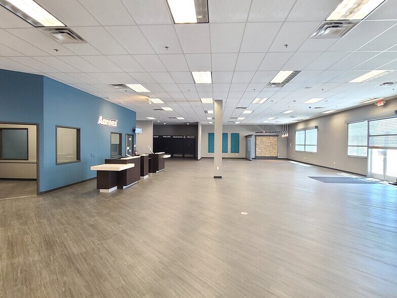 More Photos Of 30900 Date Palm Dr, Cathedral City Freestanding For Sale