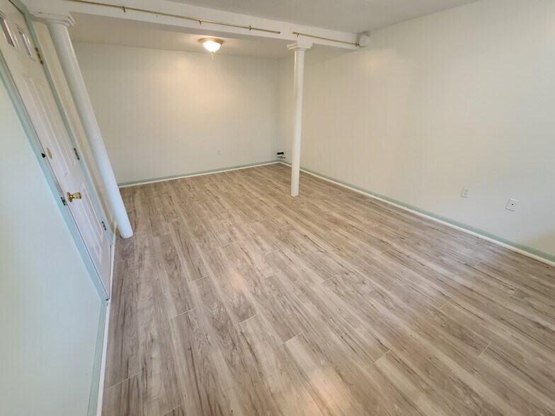 More Photos Of 131 Main St, Hatfield Loft Creative Space For Lease