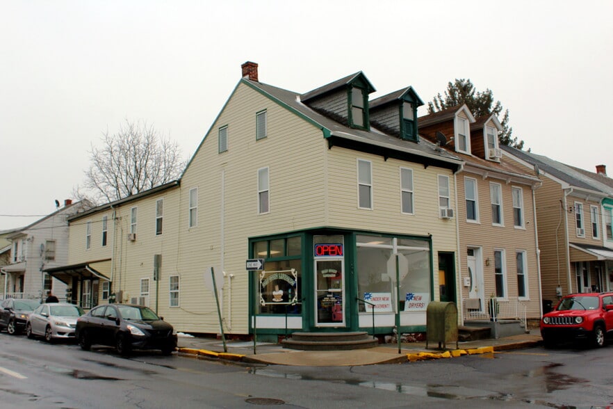 Primary Photo Of 302 S 6th St, Lebanon Storefront Retail Residential For Sale