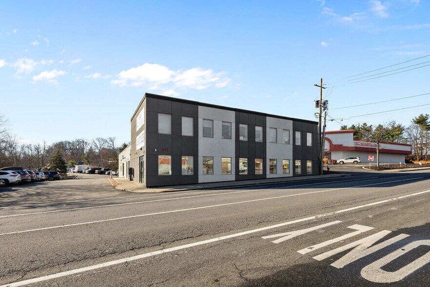 More Photos Of 233 W Route 59, Nanuet Storefront For Lease