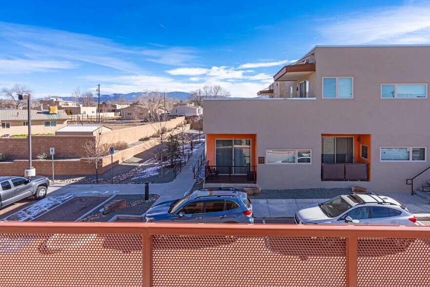More Photos Of 1109 Paseo Corazon, Santa Fe Flex For Sale