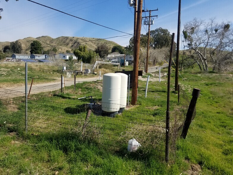 More Photos Of 29753-29757 Bouquet Canyon Rd, Santa Clarita Auto Dealership For Lease