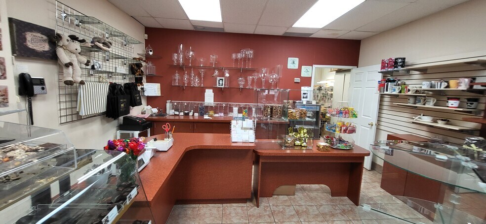 More Photos Of 2839 Bathurst St, Toronto Storefront Retail Residential For Sale