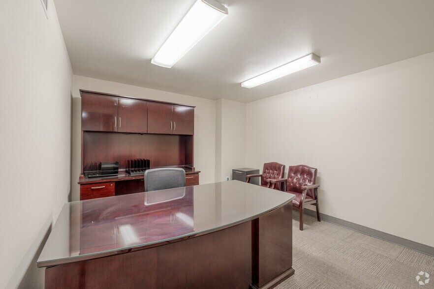 More Photos Of 434 E Broadway, Long Beach Loft Creative Space For Sale