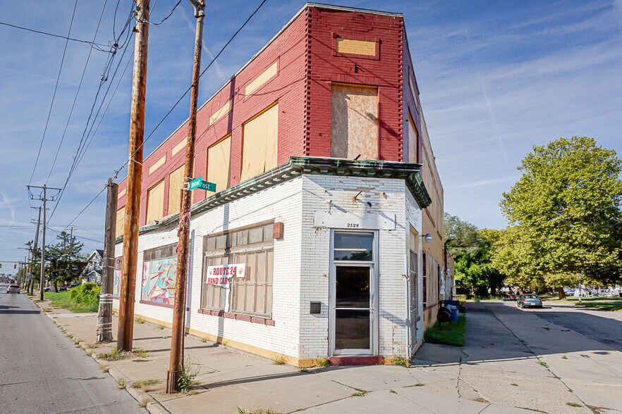 More Photos Of 2531 N Detroit Ave, Toledo Freestanding For Sale