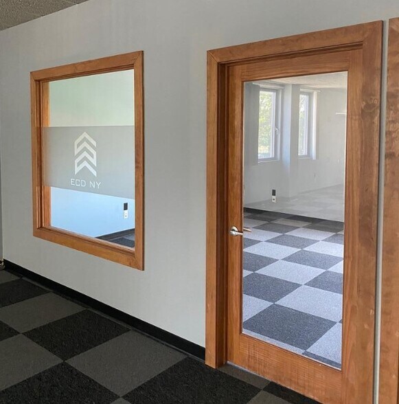 More Photos Of 35-12 19th Ave, Astoria Flex For Lease