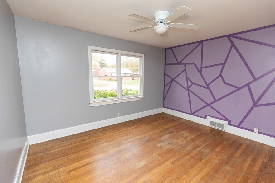 More Photos Of 330 S Culver St, Lawrenceville Loft Creative Space For Sale