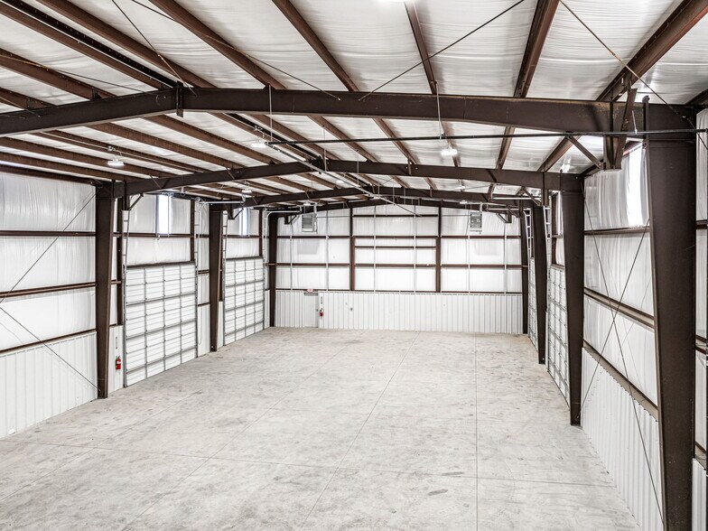 More Photos Of 11900 S Meridian, Oklahoma City Warehouse For Sale