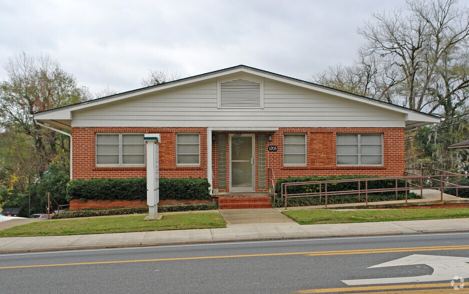 More Photos Of 1705 S Adams St, Tallahassee Medical For Sale