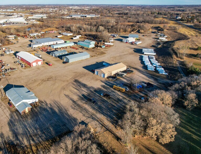 More Photos Of 1240 Randolph rd, Detroit Lakes Warehouse For Sale