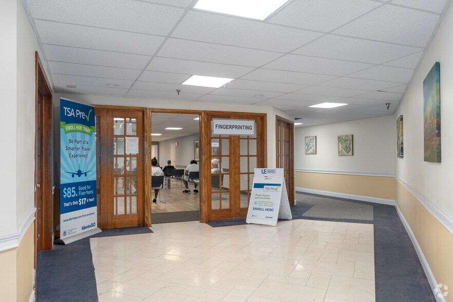 More Photos Of 190 N Evergreen Ave, Woodbury Office For Lease