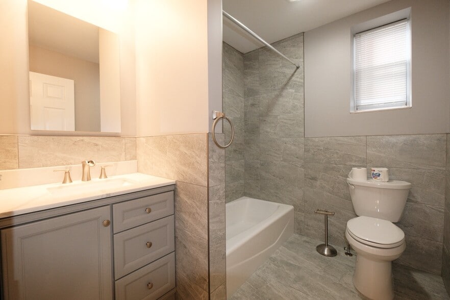 More Photos Of 30 W Price St, Linden Flex For Sale