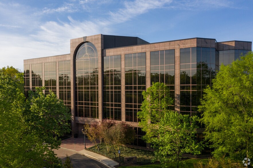 More Photos Of 9030 Stony Point, Richmond Office For Lease