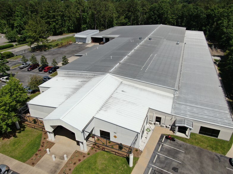 Primary Photo Of 3121 Hartsfield Rd, Tallahassee Light Manufacturing For Sale