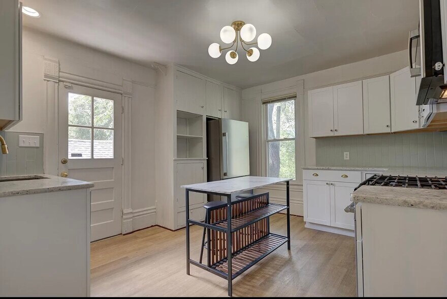 More Photos Of 930 N El Paso St, Colorado Springs Multifamily For Sale