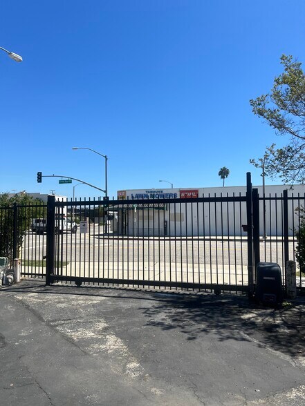 More Photos Of 2852 W Valley Blvd, Alhambra Warehouse For Sale