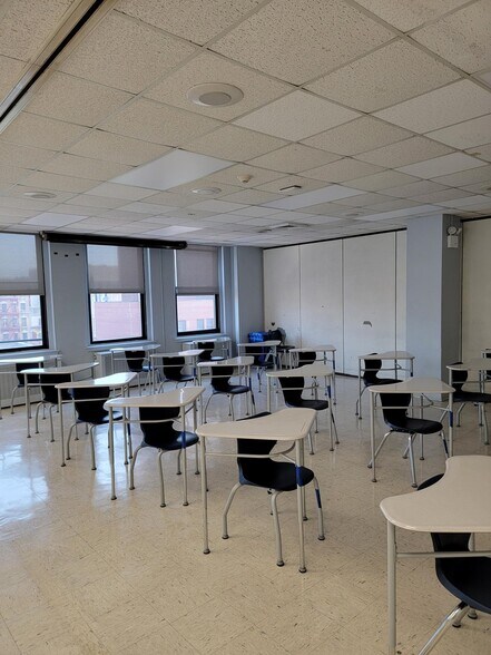 More Photos Of 332 E 149th St, Bronx Office For Lease