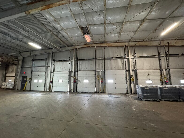 More Photos Of 220 W Ewing Ave, South Bend Refrigeration Cold Storage For Lease