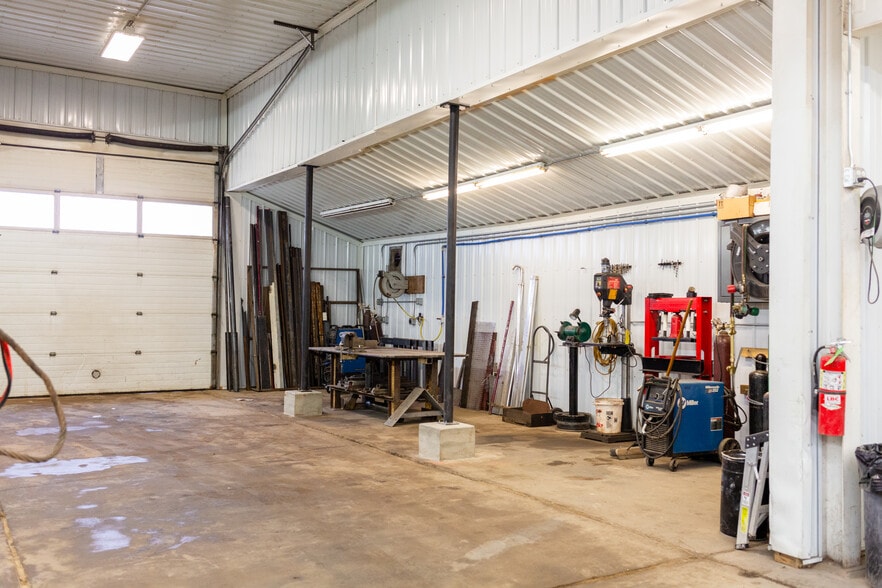 More Photos Of 2321 W 1st St, Duluth Service For Sale