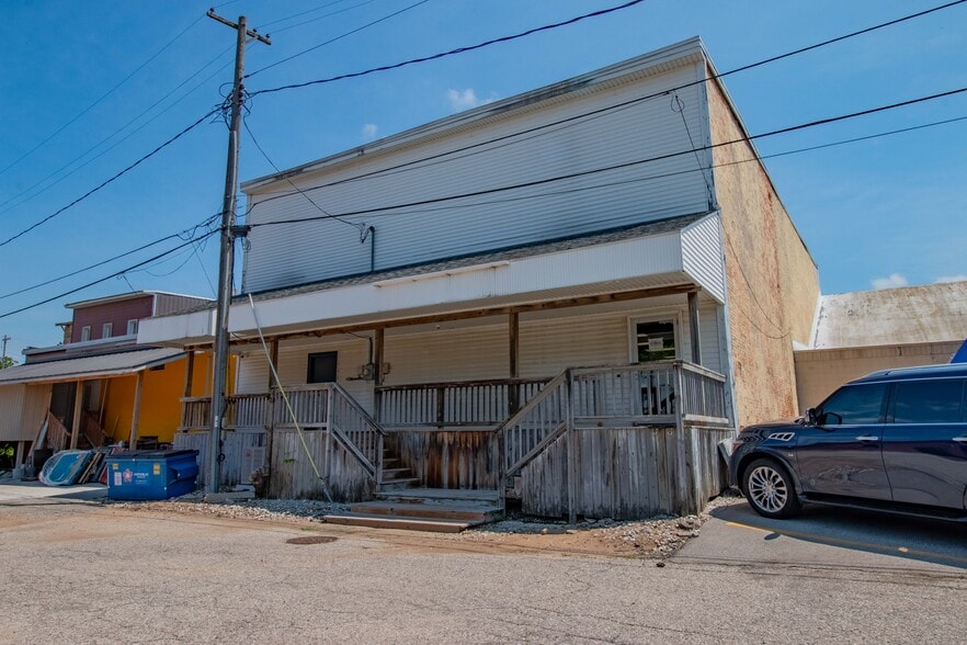 More Photos Of 199 N Michigan Ave, Shelby Office For Sale