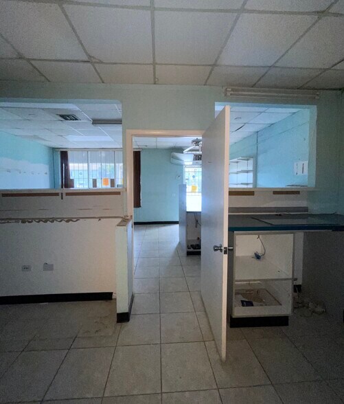 More Photos Of 375 NE 54th St, Miami Storefront For Lease
