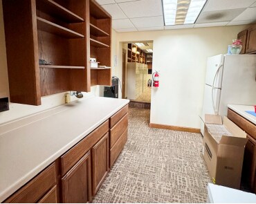 More Photos Of 328 N 76th St, Milwaukee Office For Sale