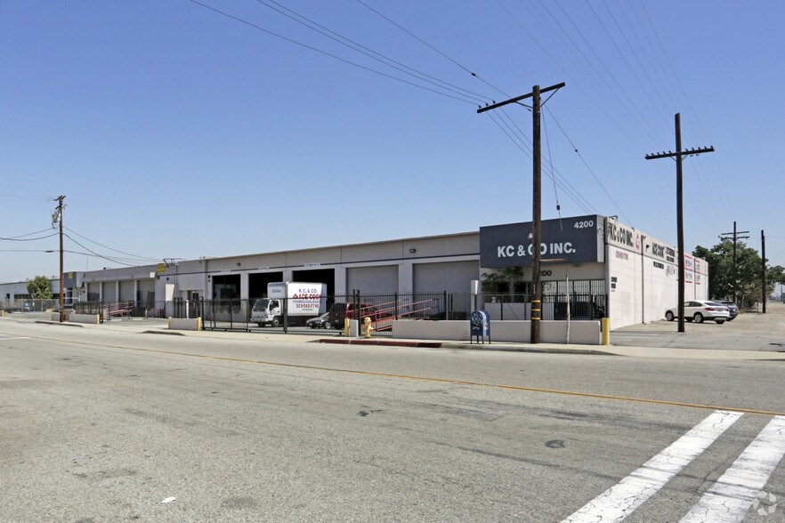 More Photos Of 4200-4210 Charter St, Vernon Warehouse For Lease