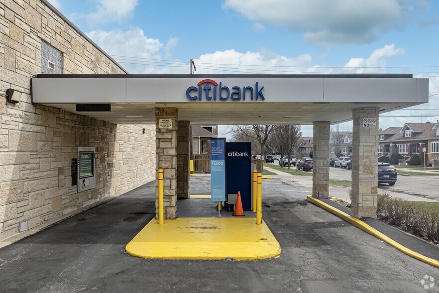 More Photos Of 3535 N Central Ave, Chicago Bank For Sale