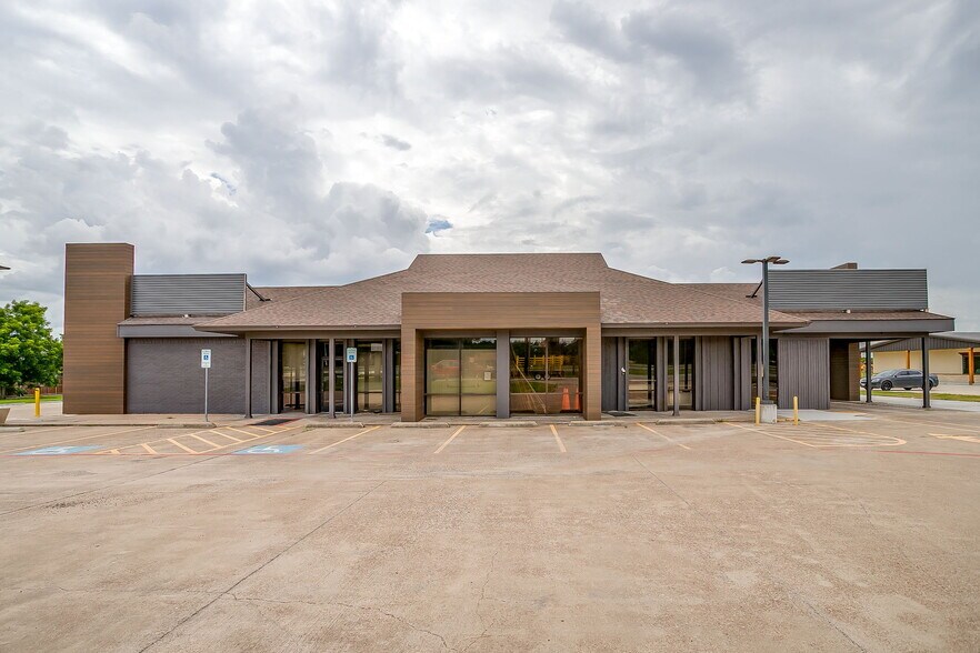 Primary Photo Of 405 State 171 Hwy, Godley Storefront Retail Office For Lease