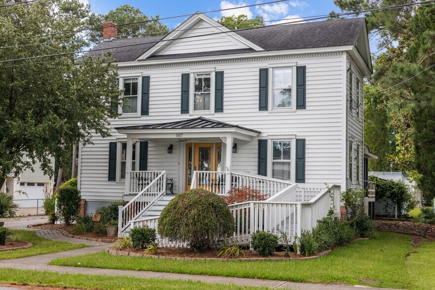 More Photos Of 567 E Water St, Belhaven Hospitality For Sale