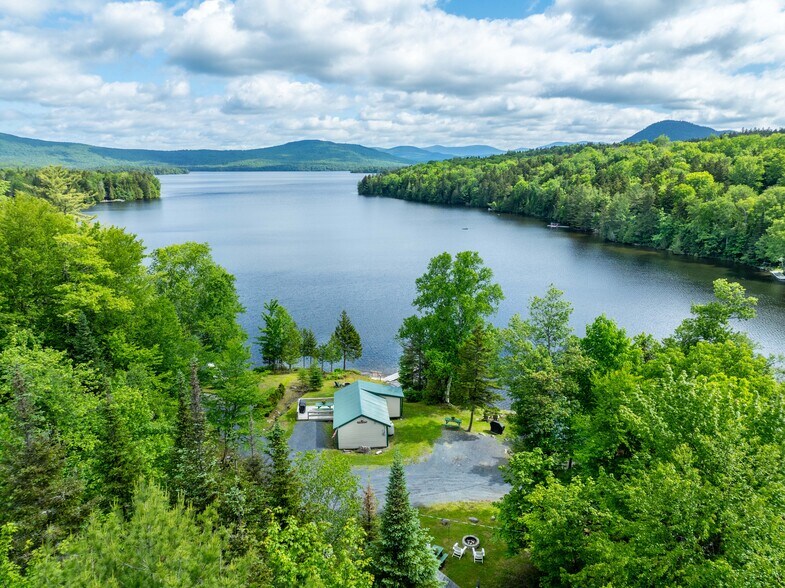 More Photos Of 15 Lower Wilson Pond Rd, Greenville Specialty For Sale