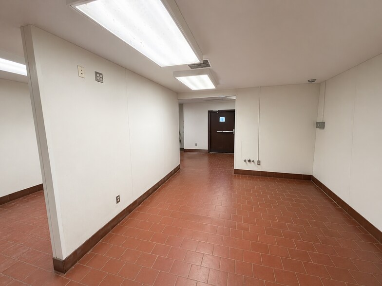 More Photos Of 3021 Eastend Dr, Humboldt Freestanding For Lease